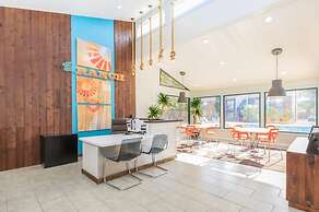 Midland Condo With Pool