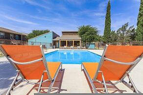 Midland Condo With Pool