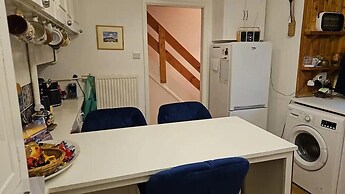 Mersea Island Retreat - 4 Bedroom House