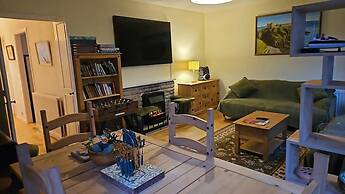 Mersea Island Retreat - 4 Bedroom House