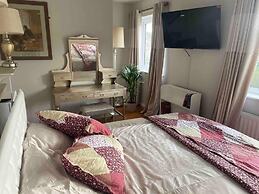 Mersea Island Retreat - 4 Bedroom House