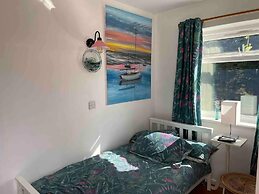 Mersea Island Retreat - 4 Bedroom House