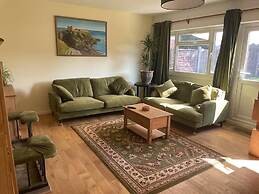 Mersea Island Retreat - 4 Bedroom House