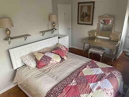 Mersea Island Retreat - 4 Bedroom House