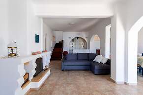 Parikia Cove Mansion