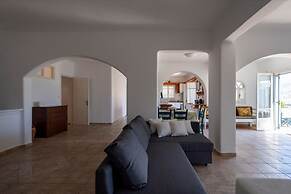 Parikia Cove Mansion