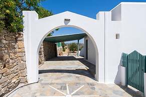 Parikia Cove Mansion