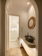 Parikia Cove Mansion