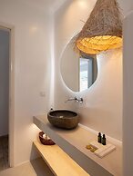 Parikia Cove Mansion