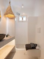 Parikia Cove Mansion