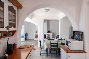 Parikia Cove Mansion