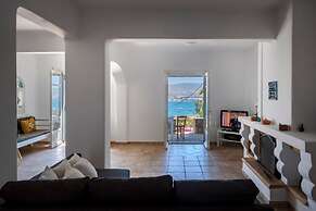 Parikia Cove Mansion