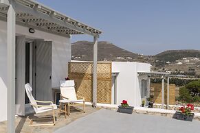 Parikia s Sunlight 2bedroom House