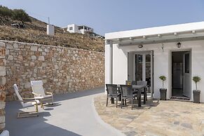 Parikia s Sunlight 2bedroom House