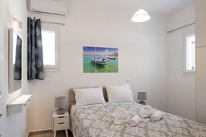 Parikia s Sunlight 2bedroom House