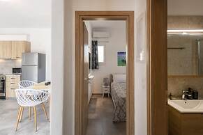 Parikia s Sunlight 2bedroom House