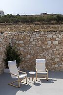 Parikia s Sunlight 2bedroom House