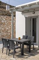 Parikia s Sunlight 2bedroom House