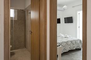 Parikia s Sunlight 2bedroom House