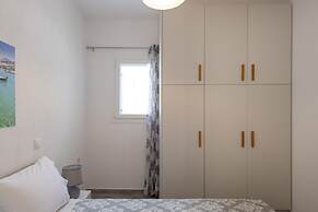 Parikia s Sunlight 2bedroom House