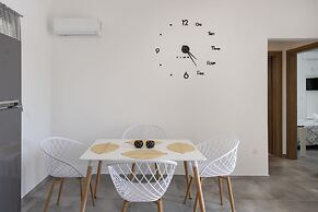 Parikia s Sunlight 2bedroom House