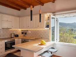 Myrsini Traditional Hillside Cottage