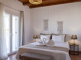 Myrsini Traditional Hillside Cottage