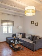 Myrsini Traditional Hillside Cottage