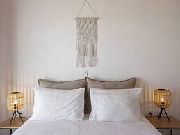 Myrsini Traditional Hillside Cottage