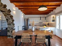 Myrsini Traditional Hillside Cottage