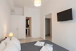 Parikia s Cute Pebble