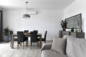 Parikia s Seaside House