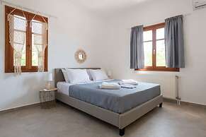 Theodora s Suite in Agios Charalampos