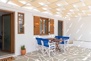 Theodora s Suite in Agios Charalampos