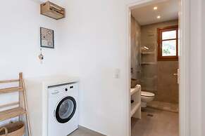 Theodora s Suite in Agios Charalampos