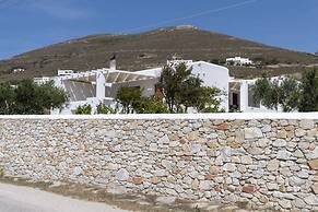 Theodora s Suite in Agios Charalampos