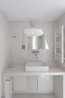 Parikia s Crossroad 3 Bedroom House