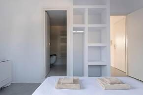 Parikia s Crossroad 3 Bedroom House