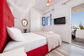 Ricos Two Bedroom House - Naoussa Paros