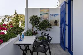 Ricos Two Bedroom House - Naoussa Paros