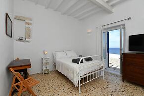 Kastro Traditional House