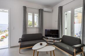 Cycladic Sunlight 2bedroom House