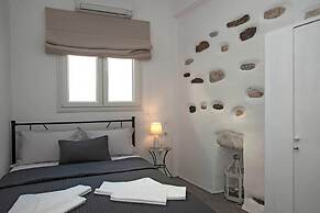 Portes View Traditional House