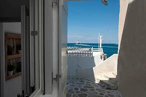 Portes View Traditional House