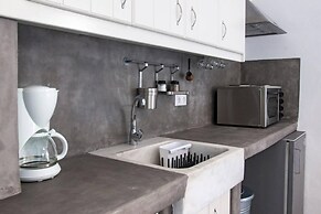 Portes View Traditional House