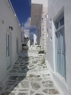 Portes View Traditional House