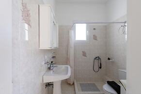 Panoramic View House