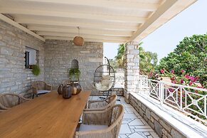 Sun and Salt 3bedroom House