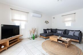 Sun and Salt 3bedroom House