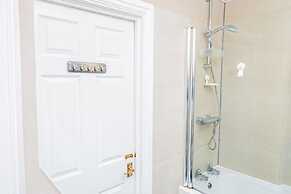 Cosy Birmingham House With 3 Bedrooms